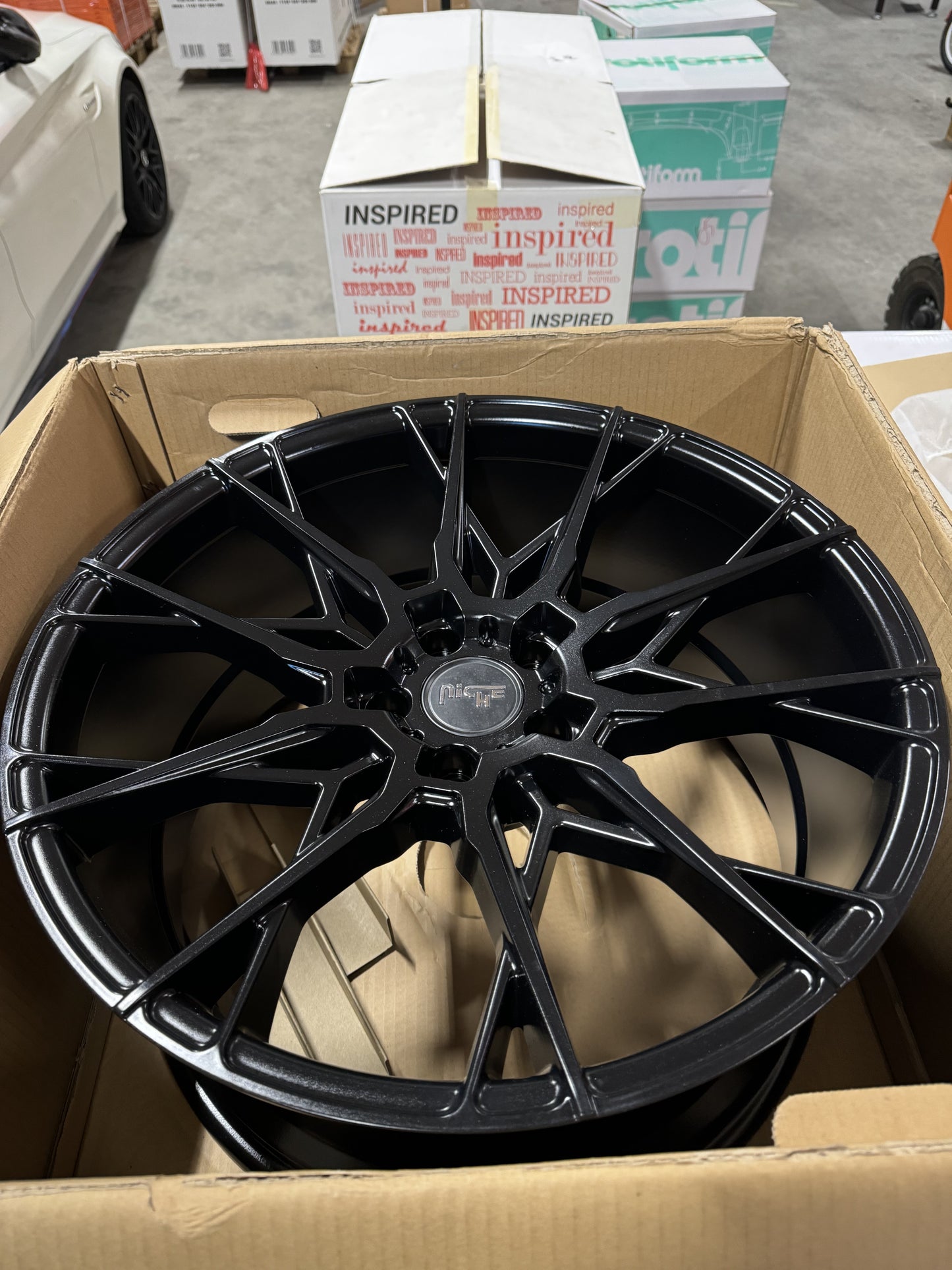 Niche M183 Staccato 20x9" Felger 4stk