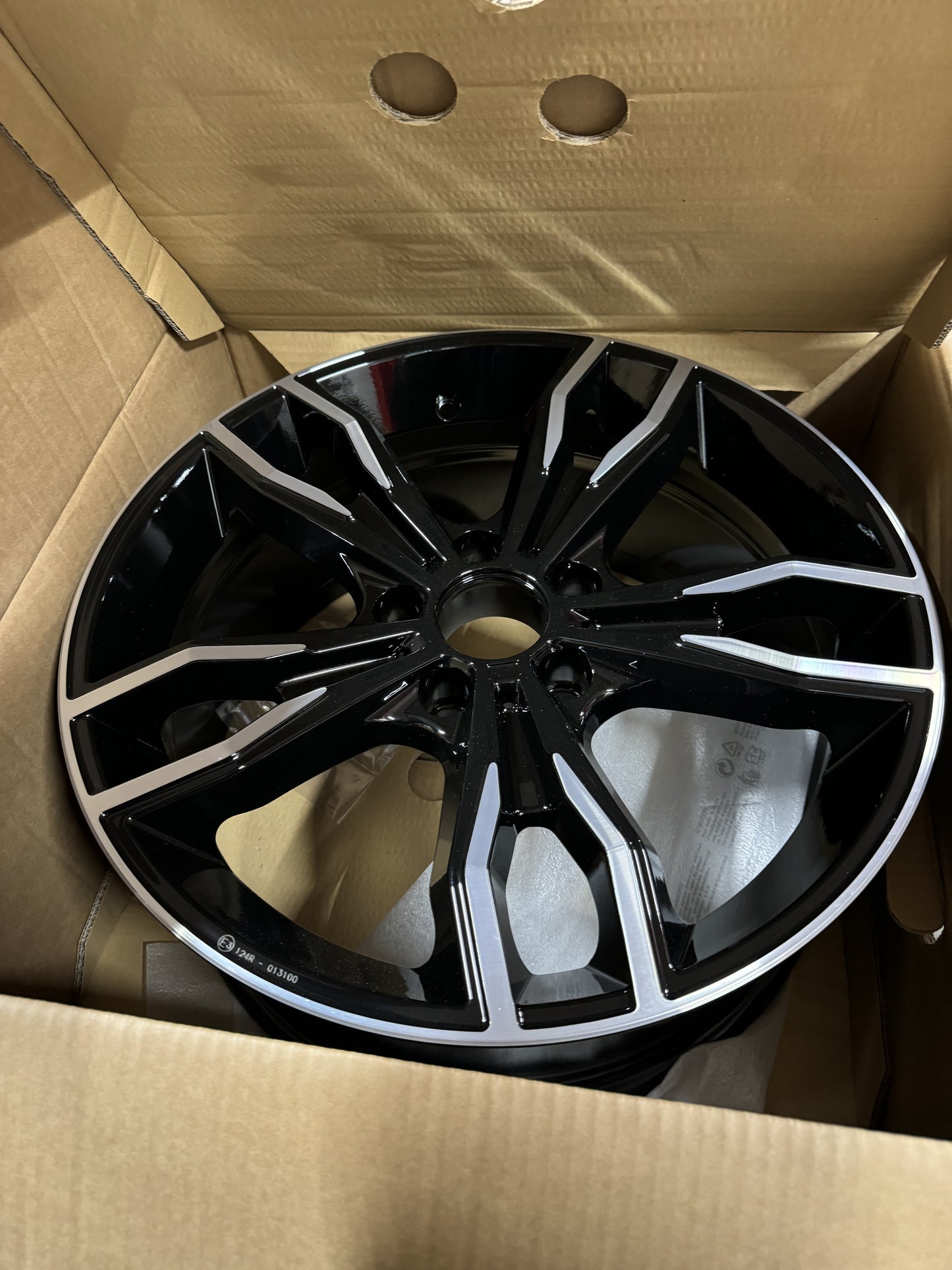 Fondmetal ALKE 18x8" Felger 4stk