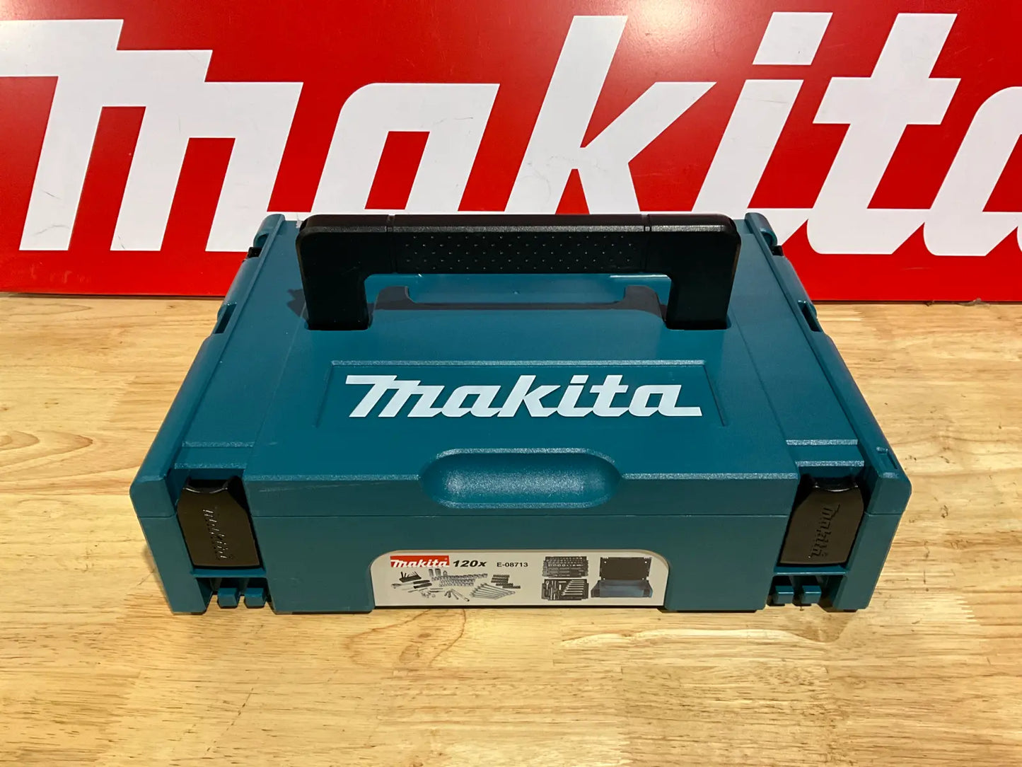 Makita 120 delers verktøysett. E-08713