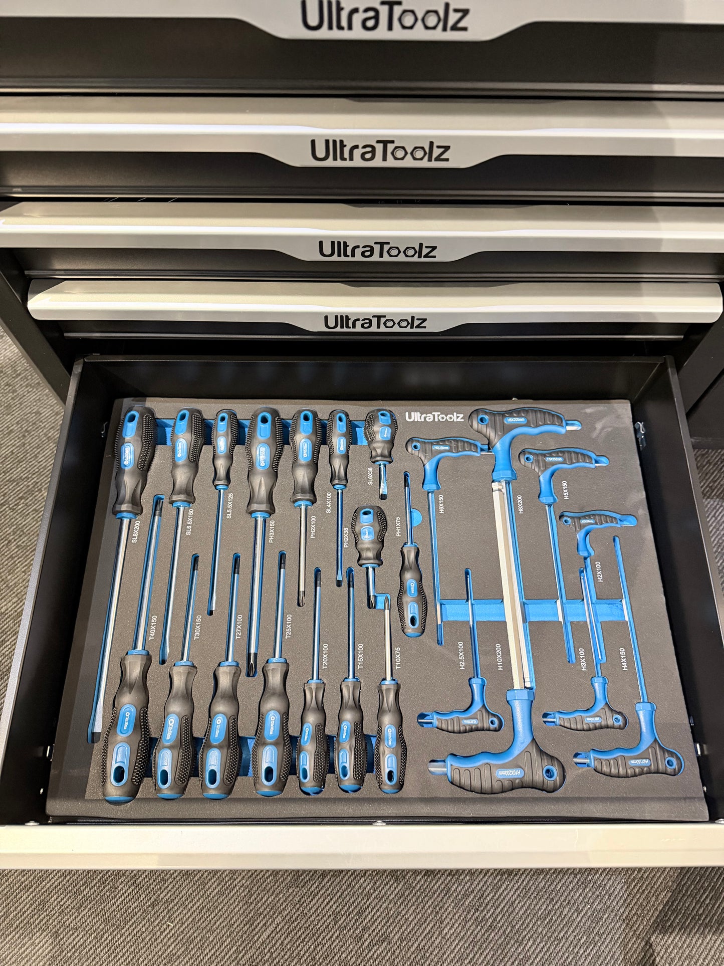 ULTRATOOLZ  7 XXXL VERKTØYVOGN INKLUDERT BATTERI VERKTØY